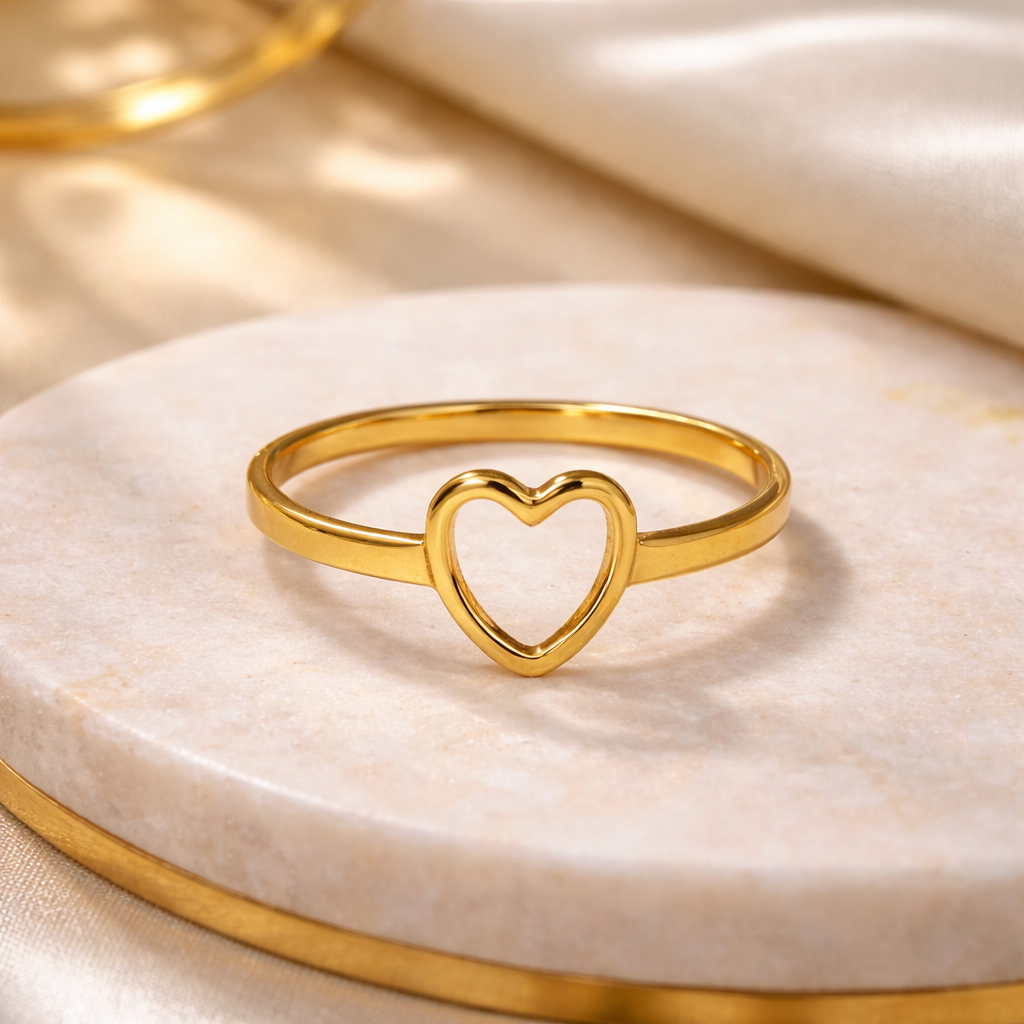 Amora Open Heart Ring