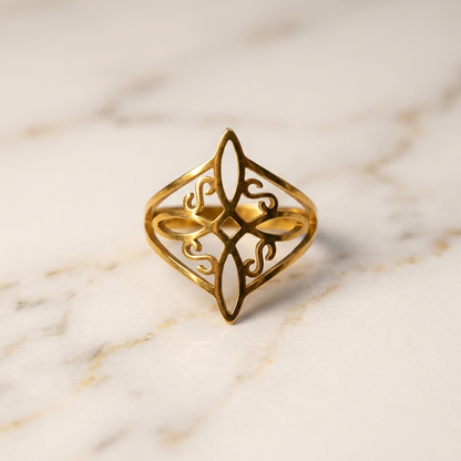 Celtic Knot Statement Ring