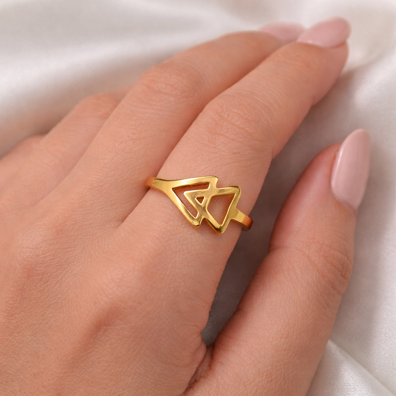 Eterna Angle Ring