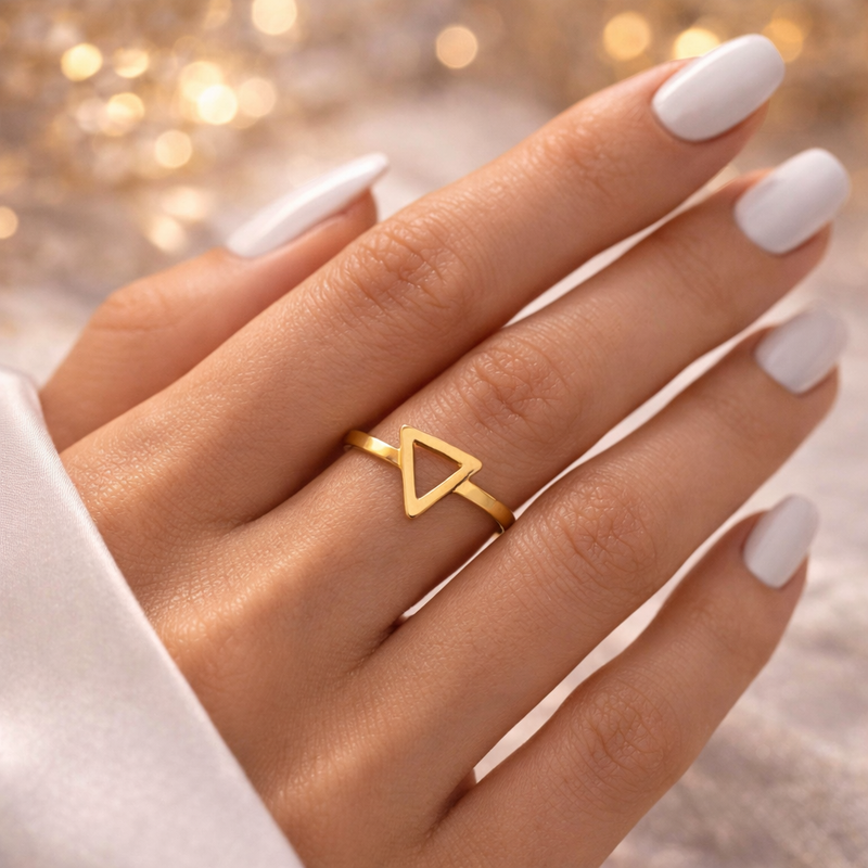 Luxe Triangle Glow Ring