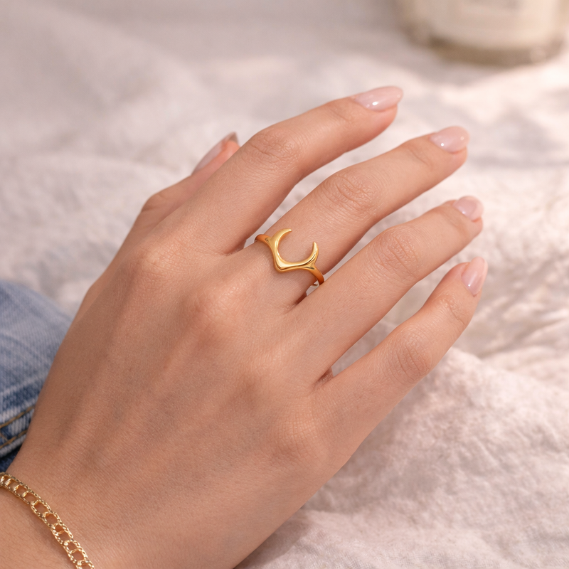 Moonbeam Glow Ring