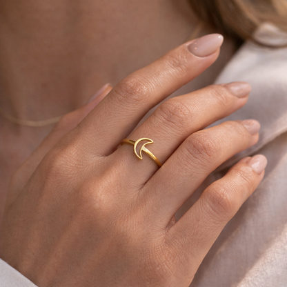 Nova Crescent Ring