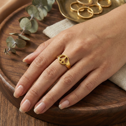 Peace Aura Signet Ring