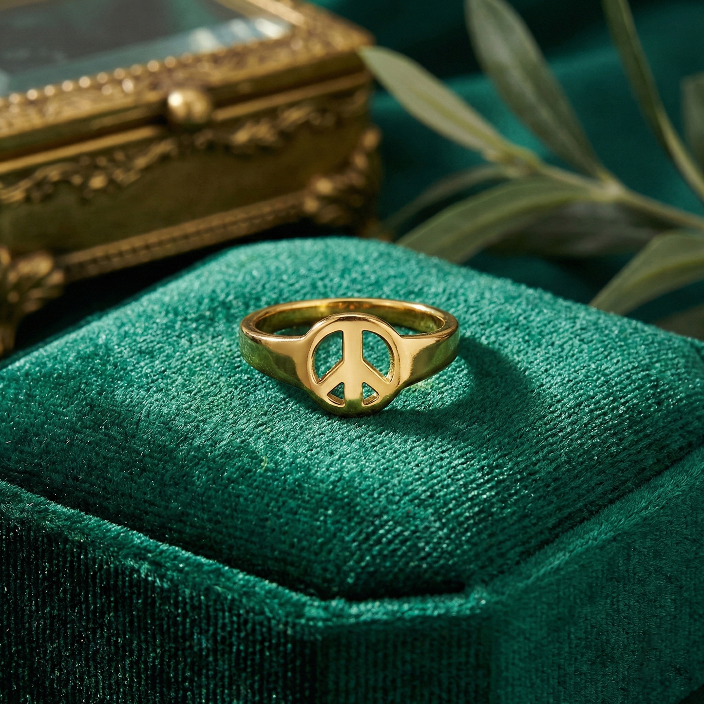Peace Aura Signet Ring