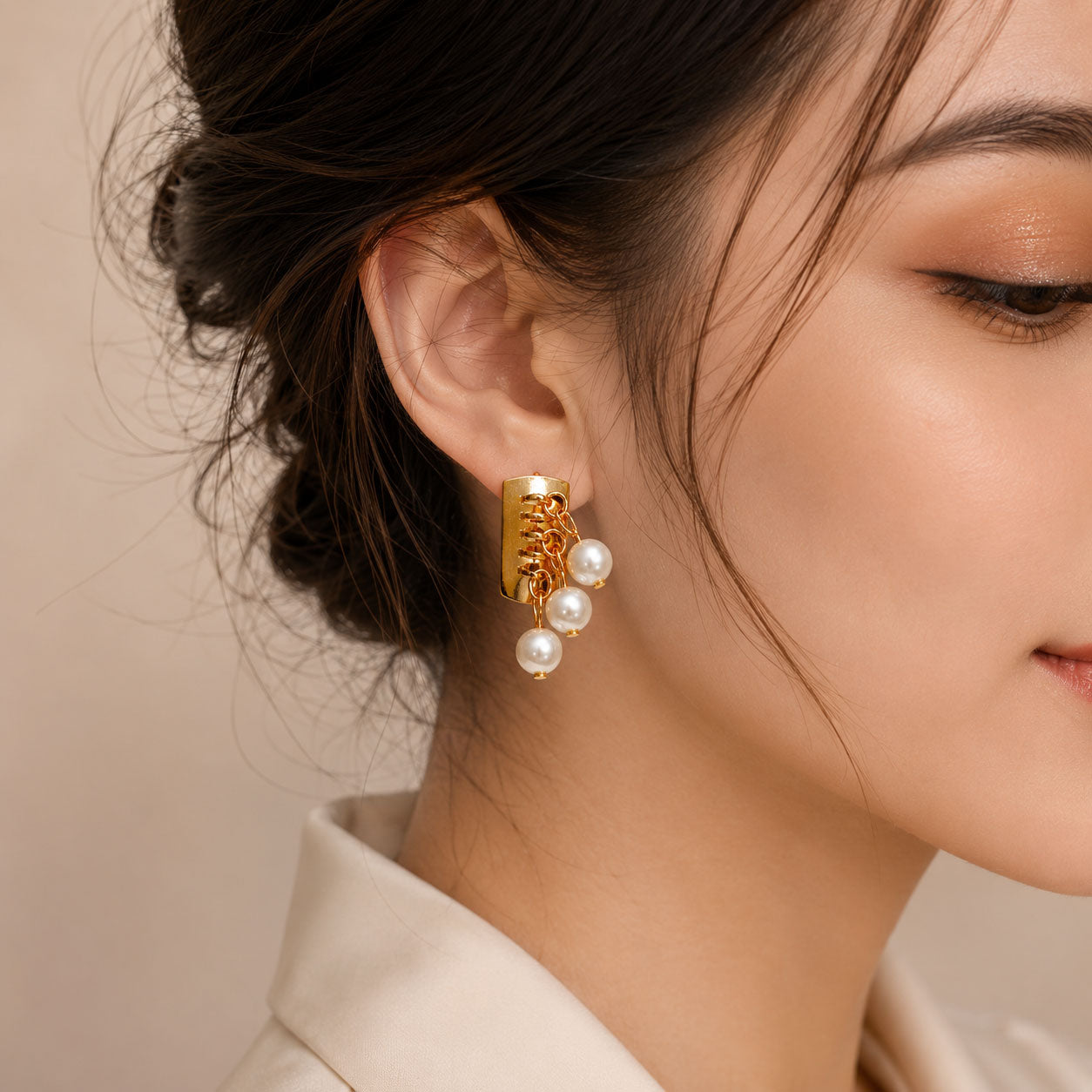 Royal Pearl Cascade Studs