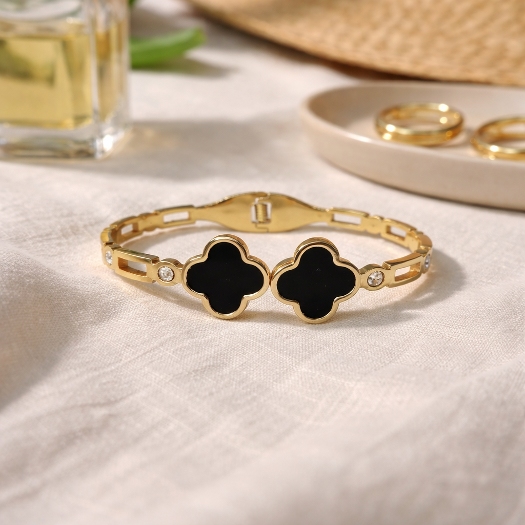Velora Black Clover Bracelet