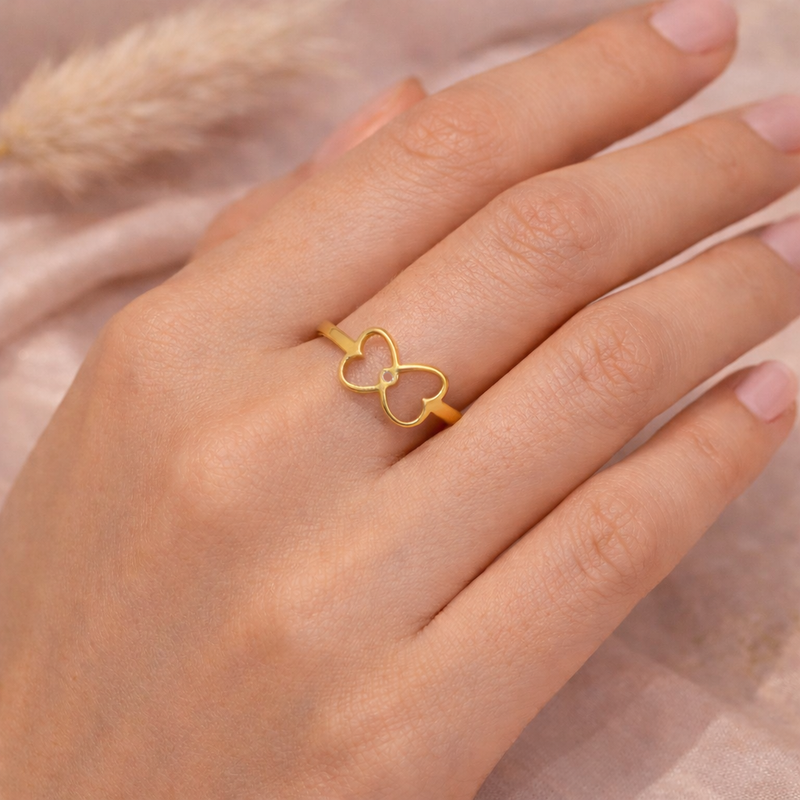 Zariya Minimal Flutter Ring